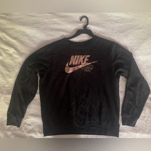 NIKE black sweatshirt with gold logo long sleeve